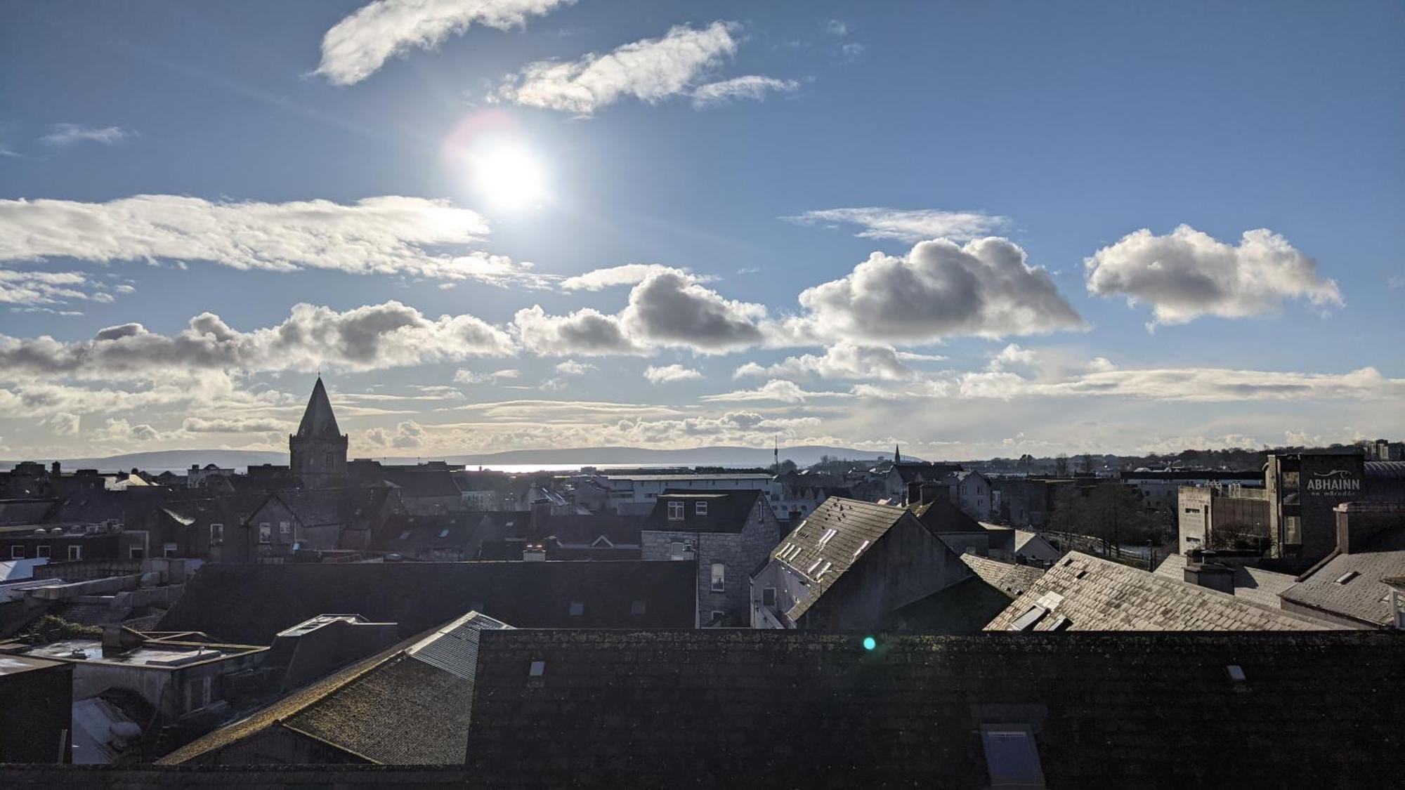 Heart Of City Centre Stunning View Galway Exterior foto